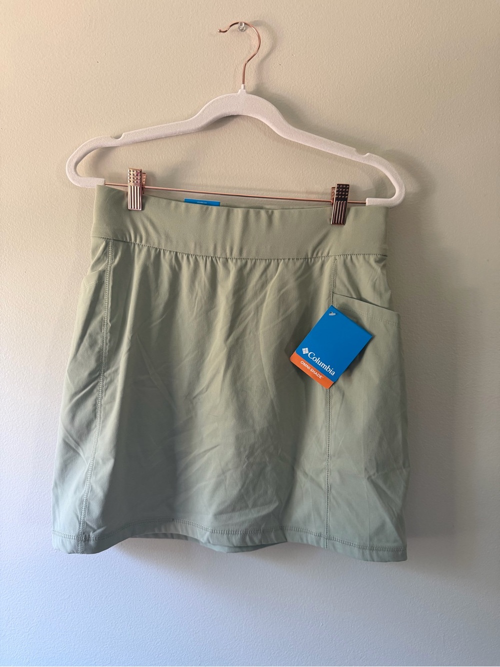 Columbia Women's Sage Green Active Skort with Pockets!